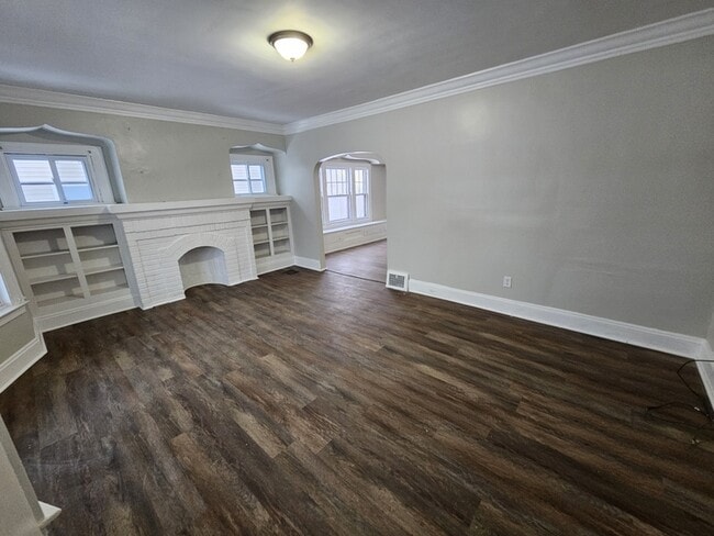 Building Photo - 3378 E 134th St