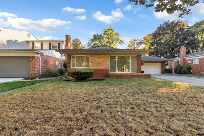 Foto del edificio - 32725 Barkley St