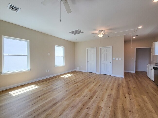 Foto del edificio - 1903 Mary St