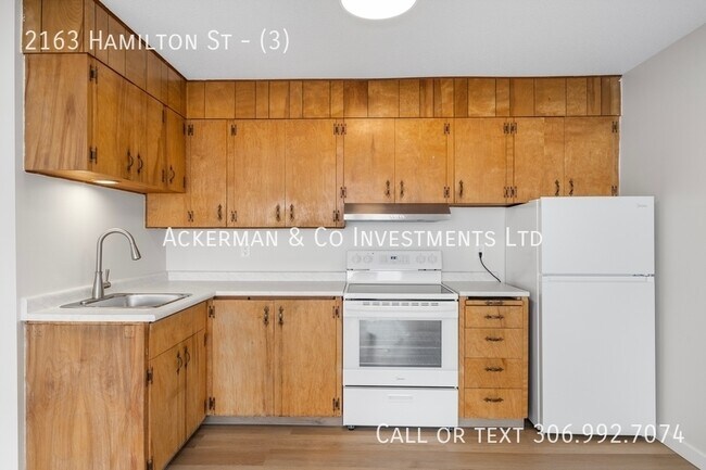 Building Photo - 2163 Hamilton St