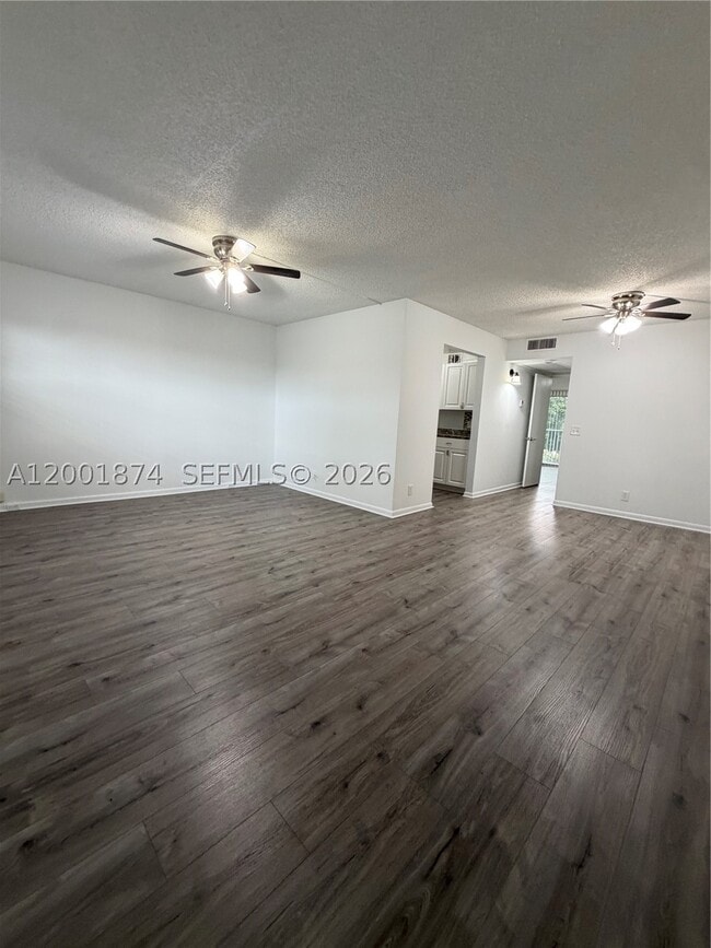 Building Photo - 800 SW 131st Ave