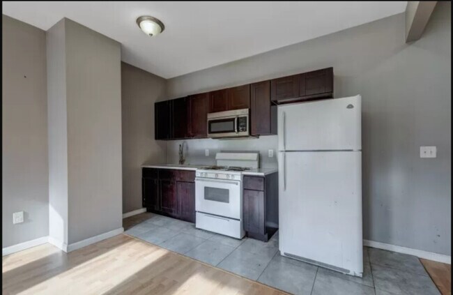 Foto del edificio - 32 Linden Ave