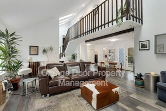 Building Photo - 55 Hylebos Ave