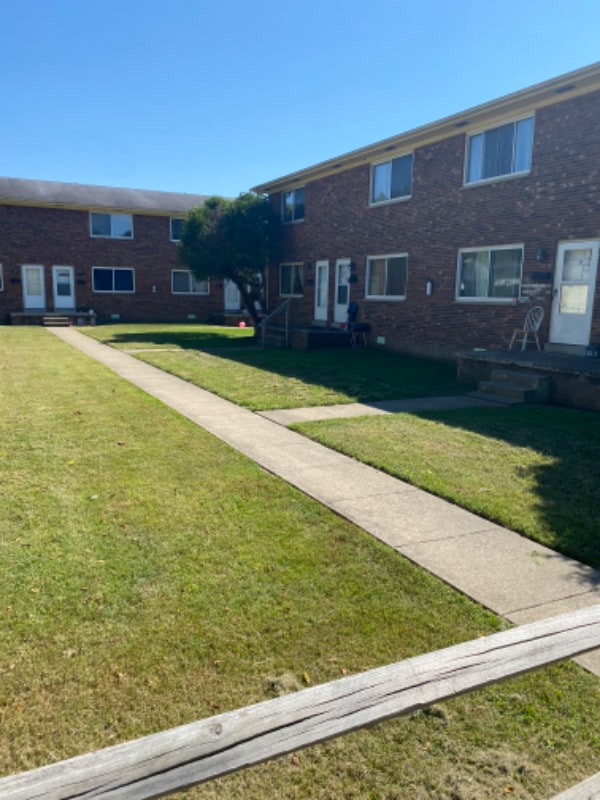 Building Photo - 222 Bowie St