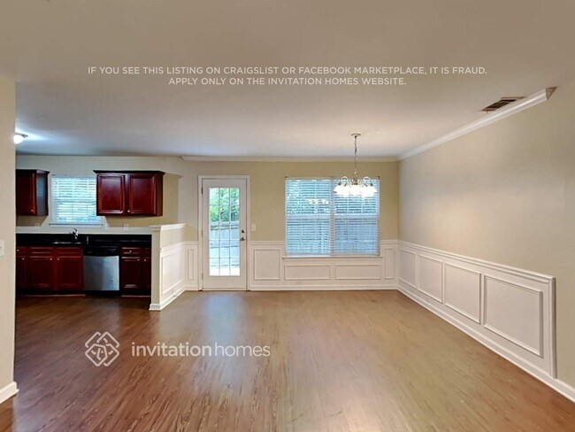 Foto del edificio - 345 Hidden Creek Ln