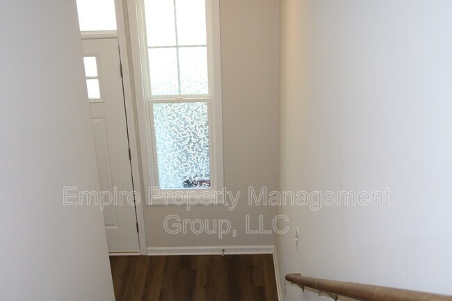 Building Photo - 21 Apple Tree Ct.