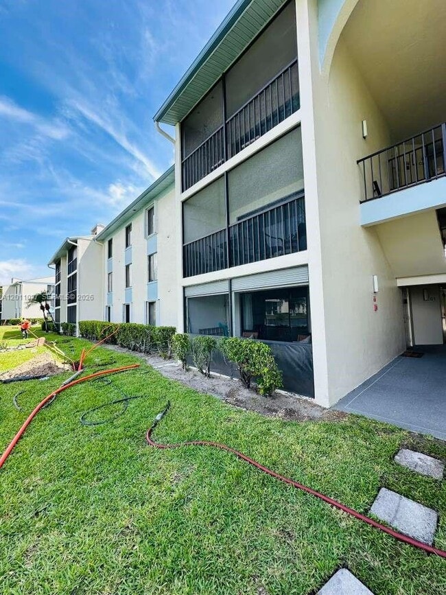 Building Photo - 1110 Green Pine Blvd