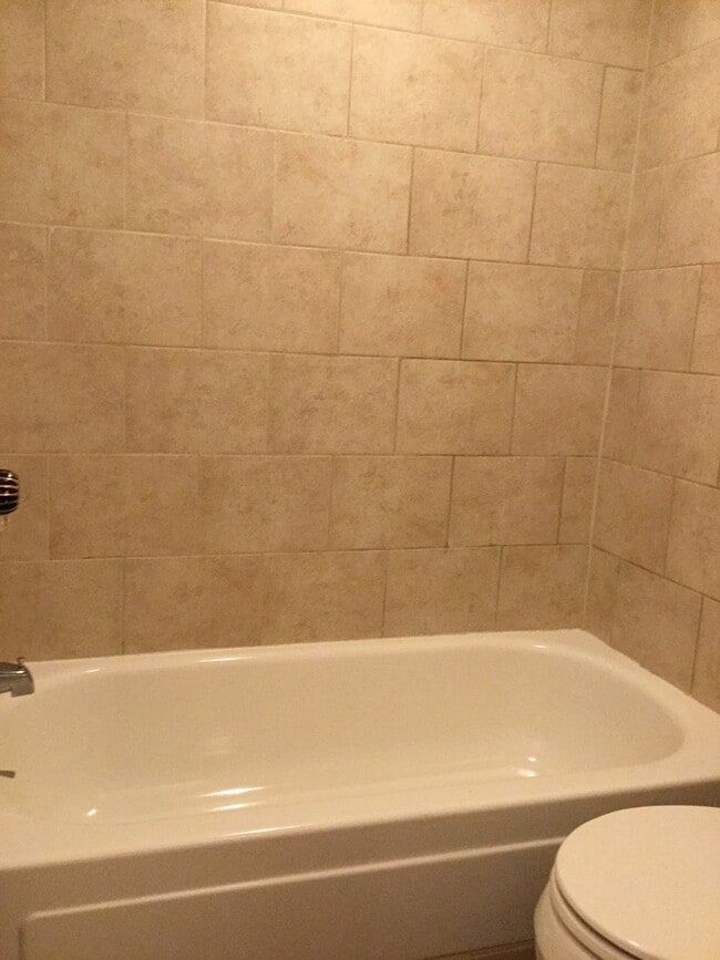 Interior Photo - 1405ra