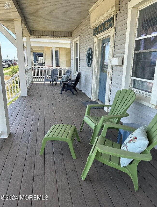 Building Photo - 1100 Ocean Ave N