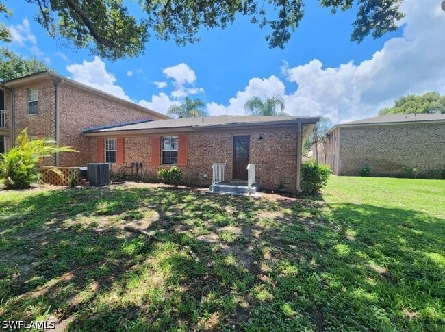 Building Photo - 416 Banyon Tree Cir
