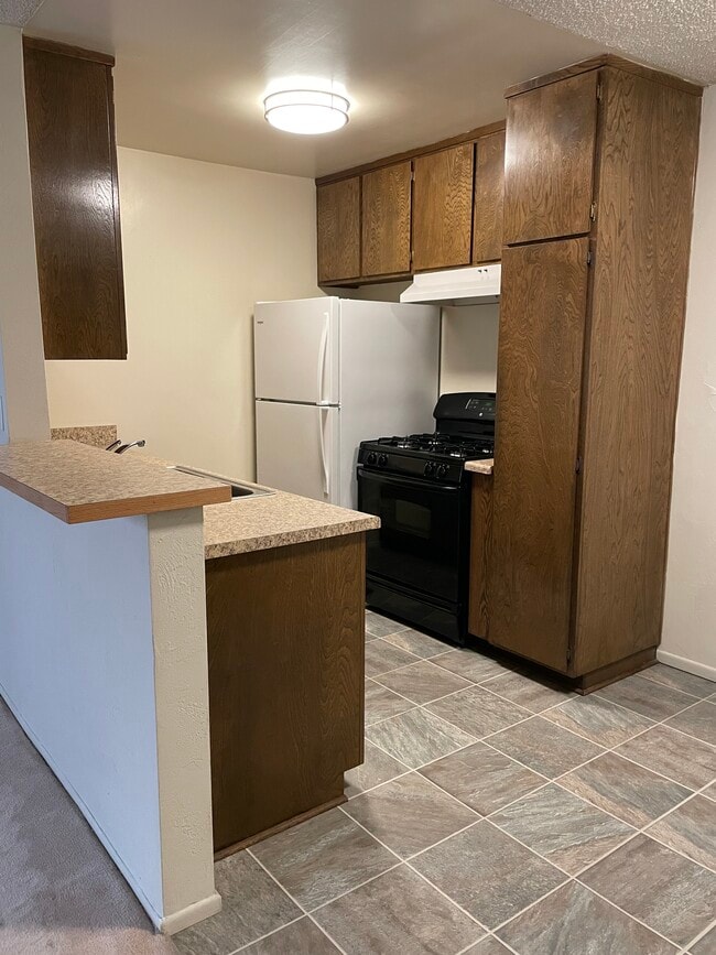 Foto del edificio - 15001 Condon Ave