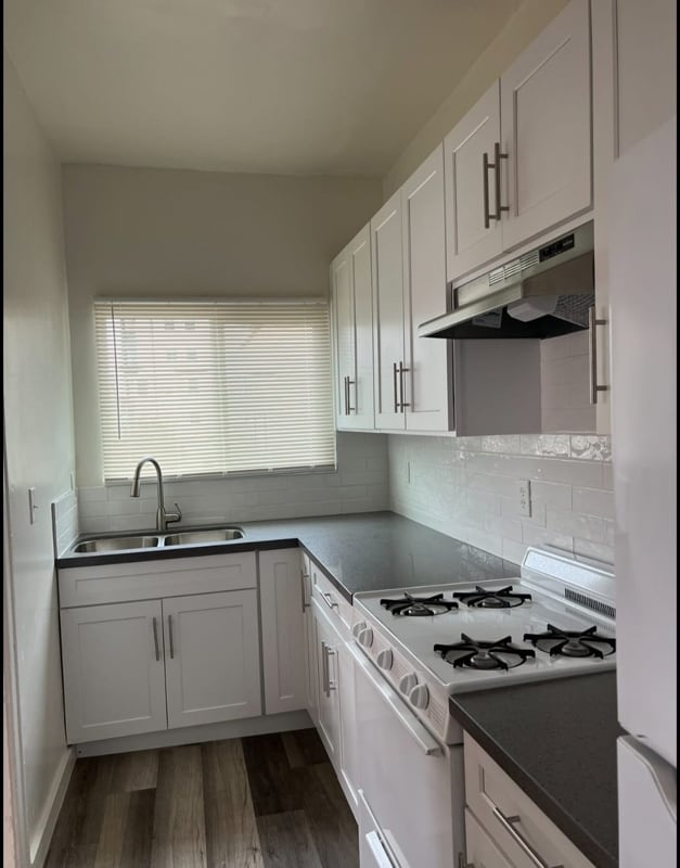 Foto del edificio - 904 S Catalina St