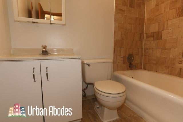 Building Photo - 634 W Barry Ave