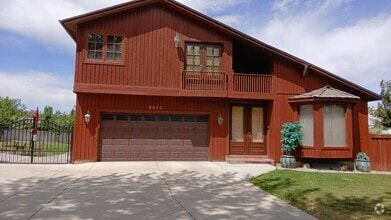 Building Photo - 9650 Buttonwood Dr