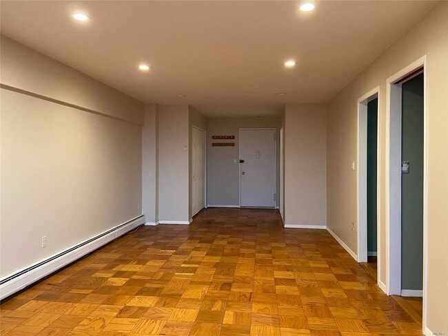 Foto del edificio - 650 Shore Rd