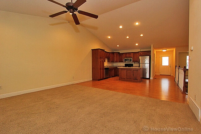 Building Photo - 2358 Garrett Ln