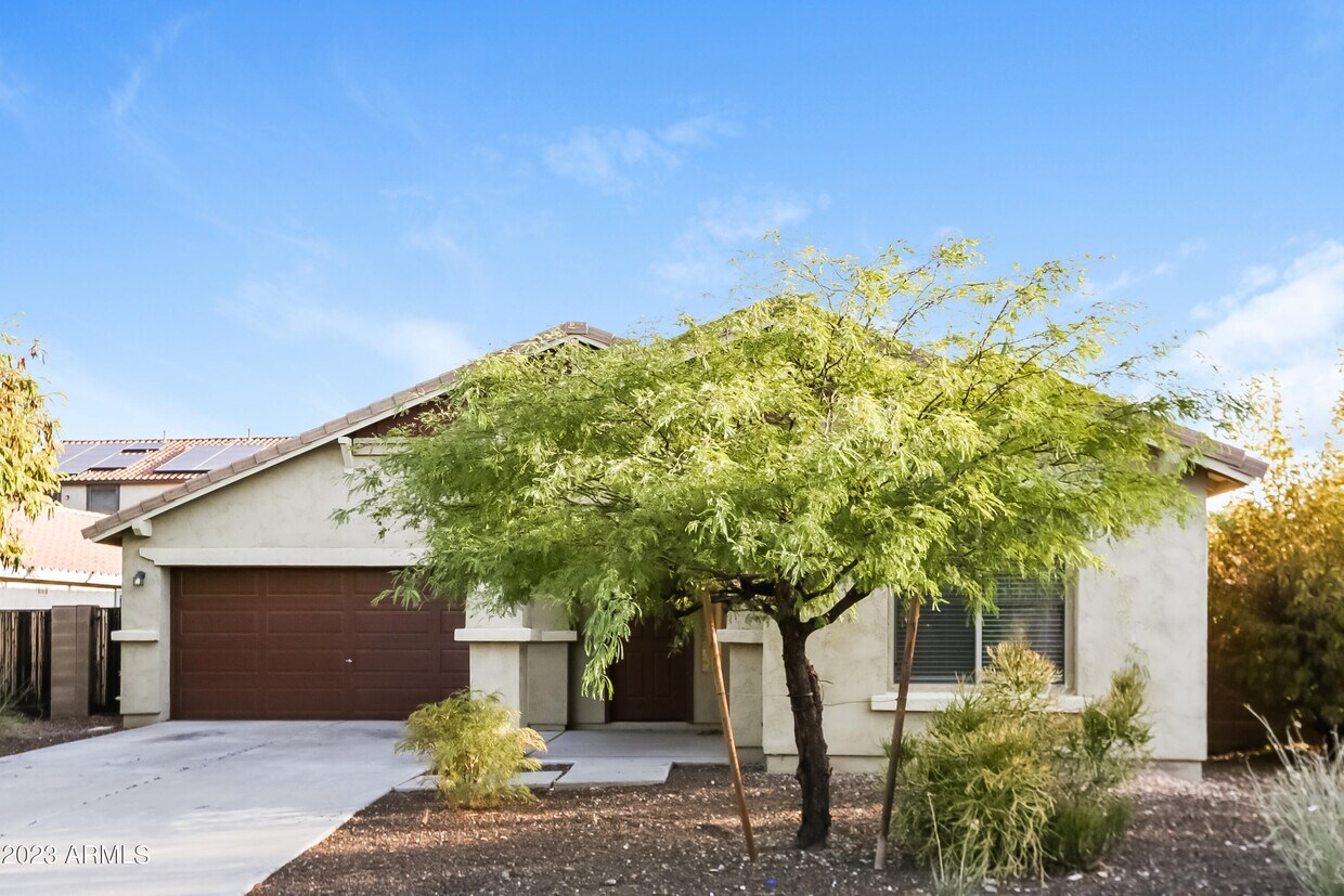 Foto principal - 12738 W Desert Mirage Dr