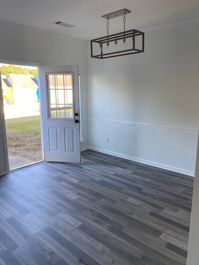 Building Photo - 224 Shenandoah Dr