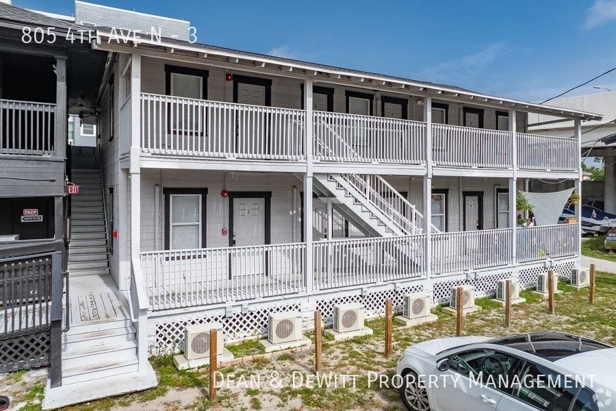 Foto principal - 805 4th Ave N