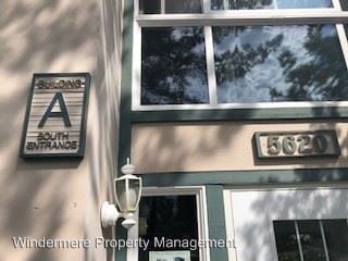 Building Photo - 2 br, 1 bath House - 5620 200th St SW #A306