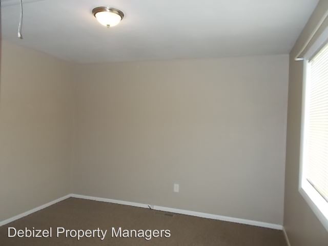 Foto del edificio - 1008 E 6th St