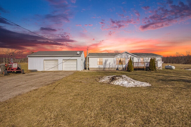 Building Photo - 3885 Luce Rd