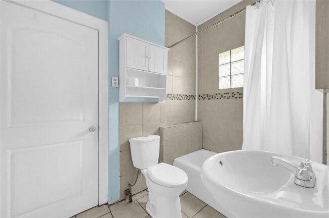 Foto del edificio - 2804 Elysian St