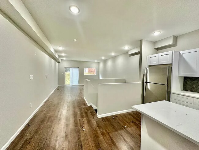 Foto del edificio - 1230 N Marshall St