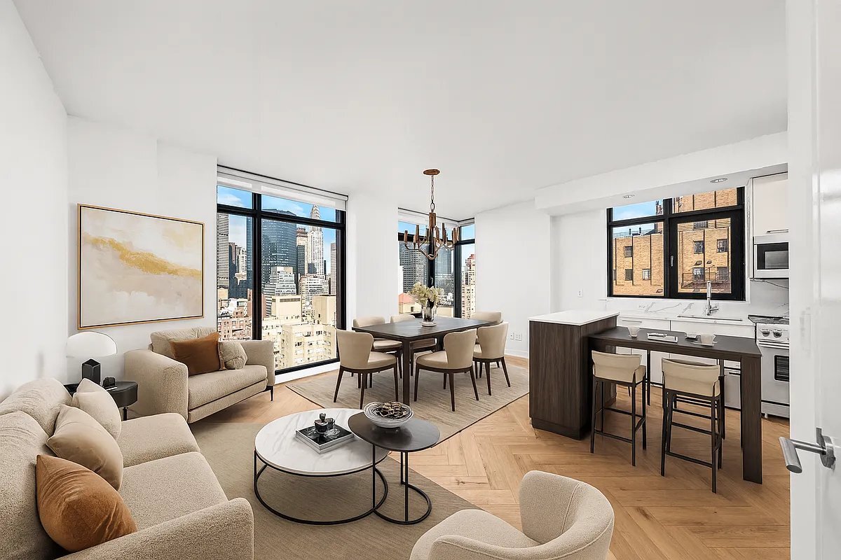 Foto principal - 49 E 34th St