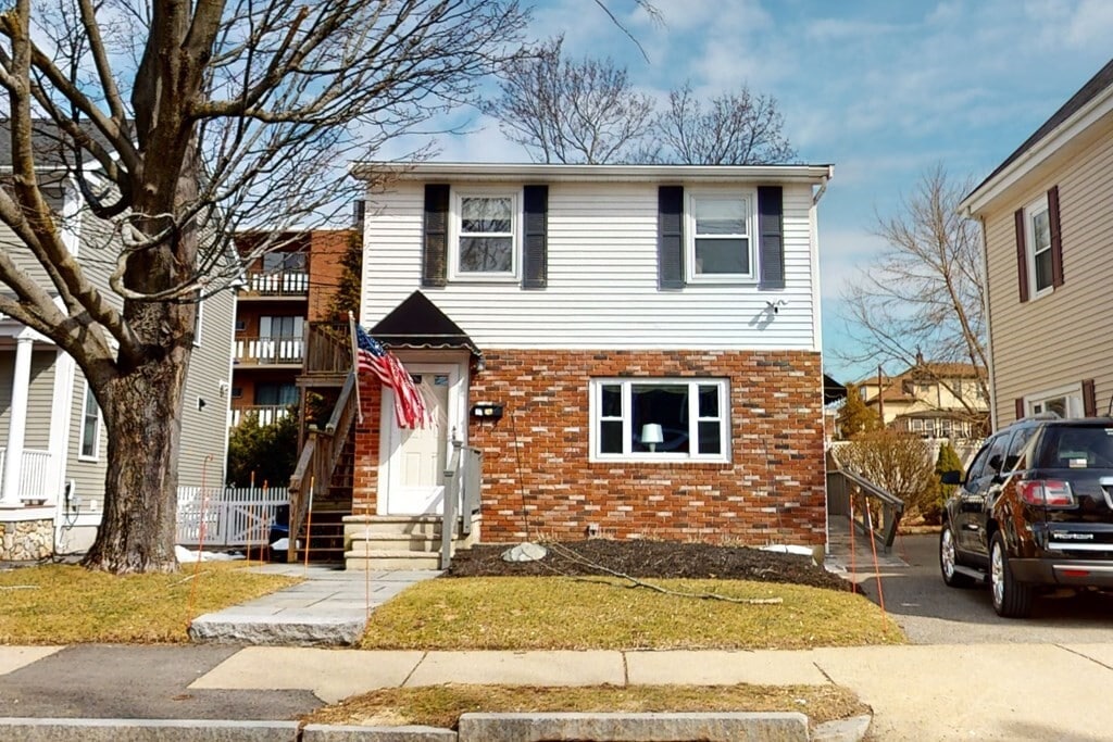 52 Hawthorn St, Newton, MA 02458 Townhome Rentals in Newton MA