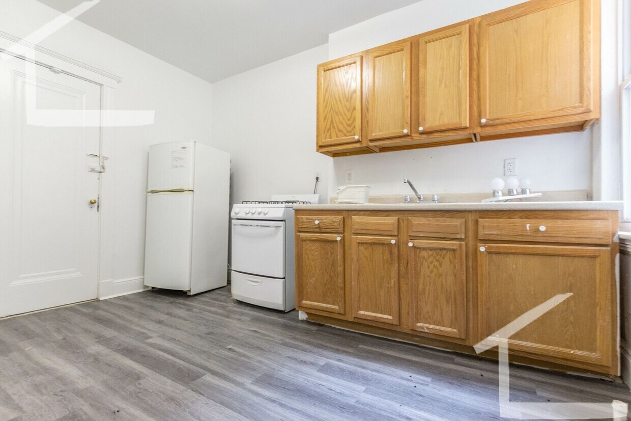 Primary Photo - Awesome two bedroom