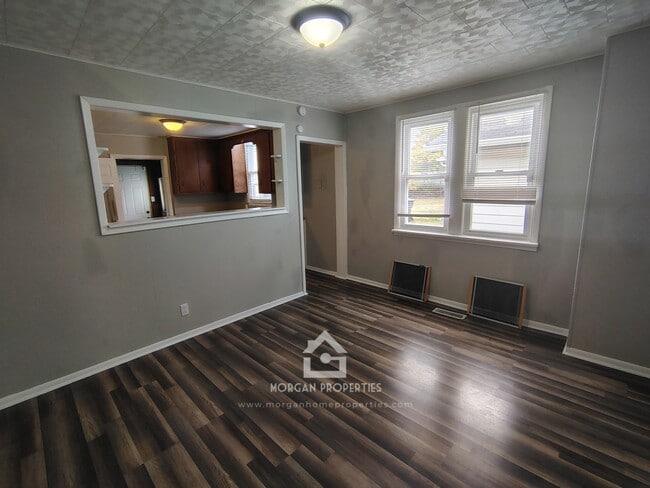 Foto del edificio - 2201 Central Ave