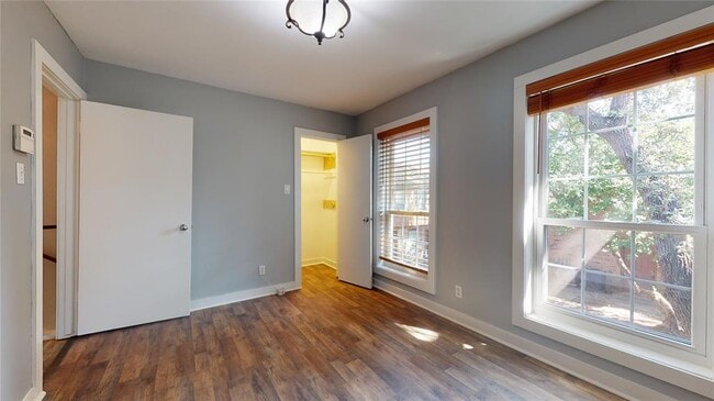 Building Photo - 1205 Autrey St