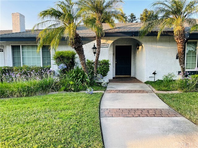 Foto principal - 8095 Orchard St