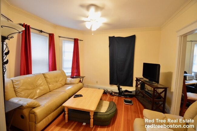 Foto del edificio - 43 Woodlawn St