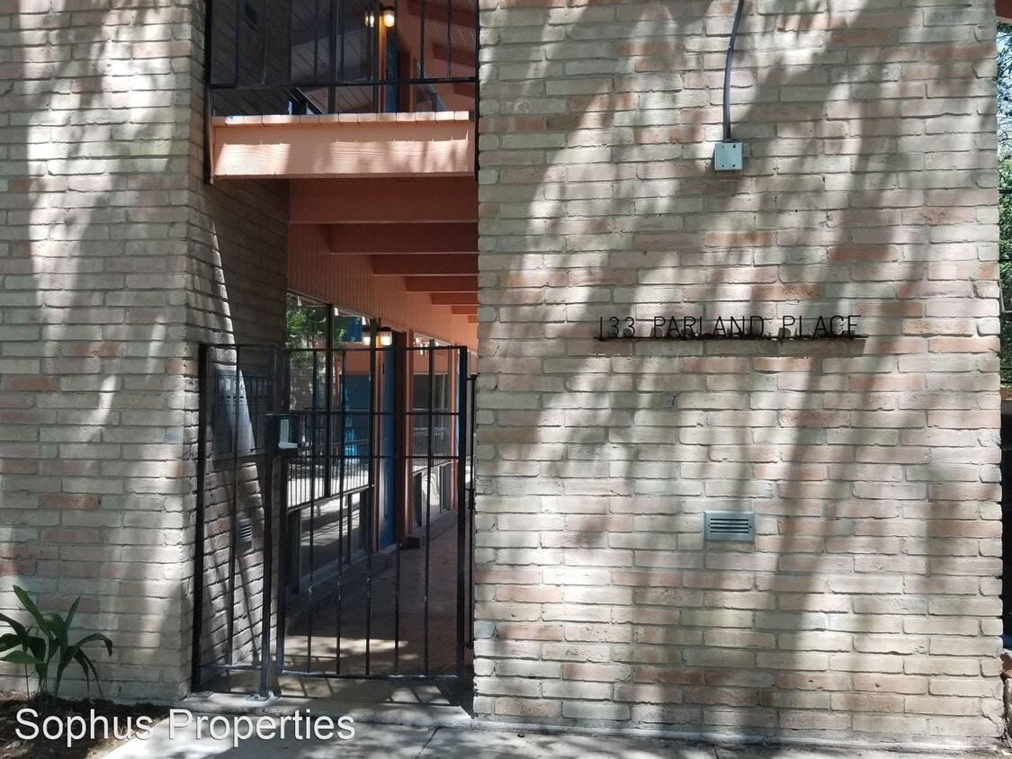 Primary Photo - 133 Parland Pl