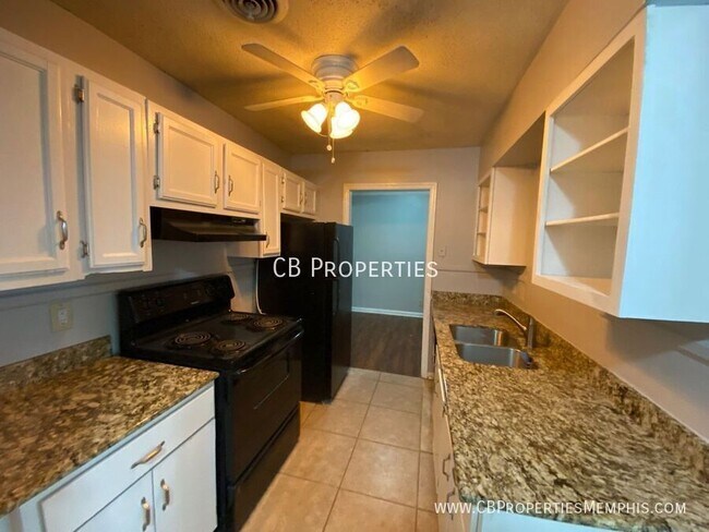 Foto del edificio - 4460 Helene Rd