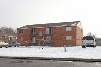 Building Photo - 3990 Yearling Ct