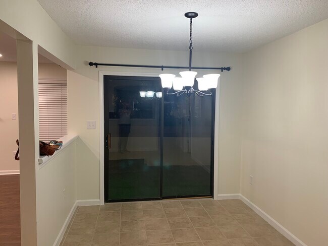 Building Photo - 7150 Winery Ln