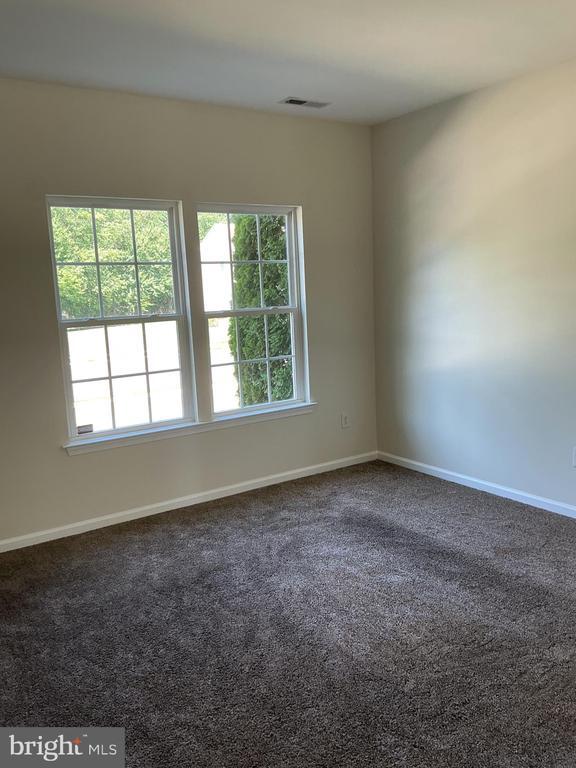Building Photo - 2099 Kickapoo Trail