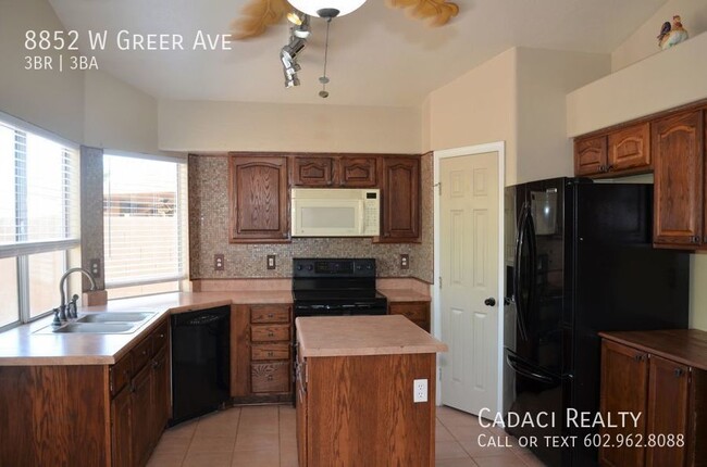 Building Photo - Great Peoria Single Family Home