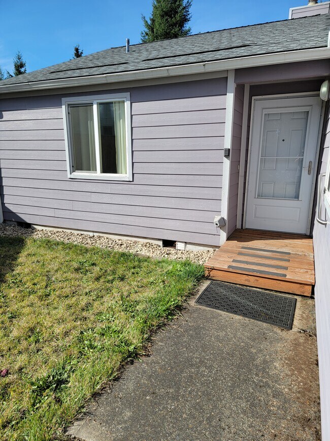 Building Photo - 6457 SW 192nd Ave
