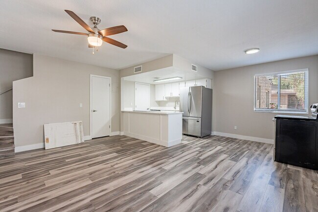 Foto del edificio - 4744 E Portland St