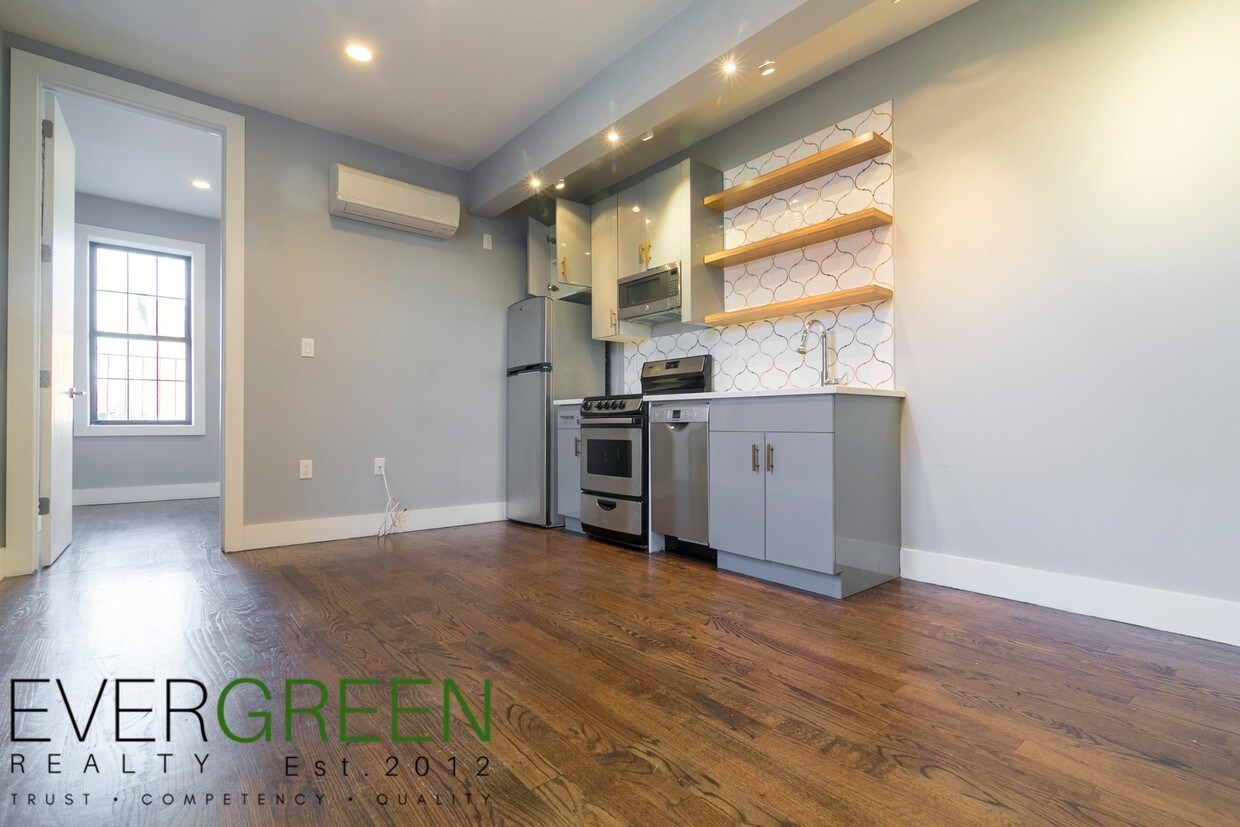 Foto principal - 417 Throop Ave