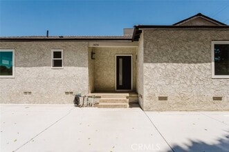 Building Photo - 14151 Gager St