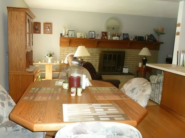 Building Photo - 10352 Gulley Ave