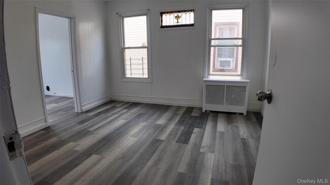 Foto del edificio - 107-16 112th St