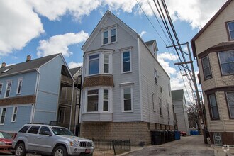 Building Photo - 1211 W Melrose St