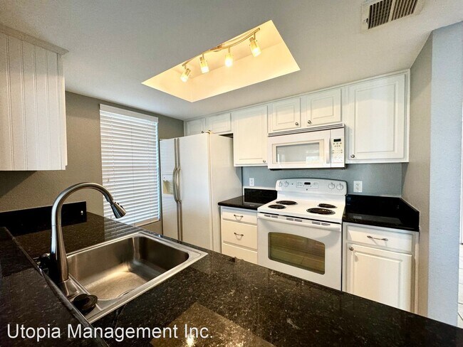 Foto del edificio - 1 br, 1 bath House - 43376 Cook St Unit 34