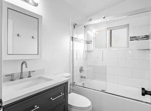 Building Photo - 4152 1540 W